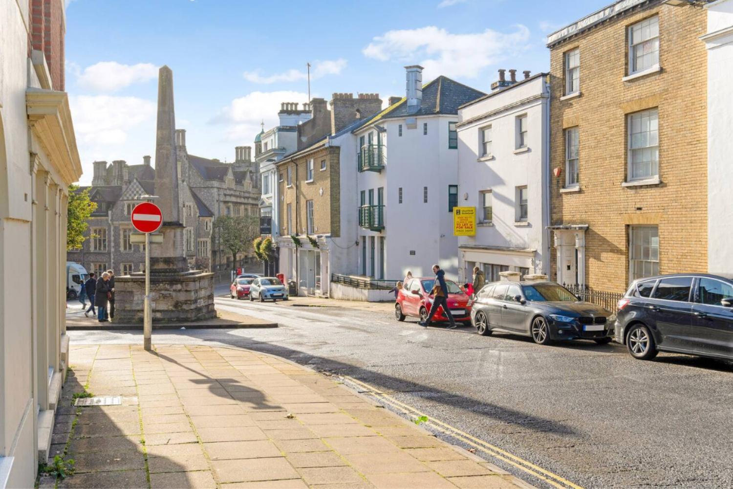 2 Bedrooms Stylish, Gorgeous, Westgate Cottage Retreat, Central Winchester, Free On-Street Parking Permit, With Garden Close To Cathedral - Sleeps 6, Pets Are Welcome, Summer Special Offer! - By Blue Puffin Stays Екстериор снимка